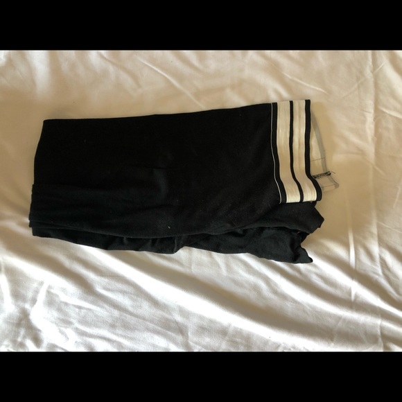 PINK black and white leggings - Picture 2 of 3